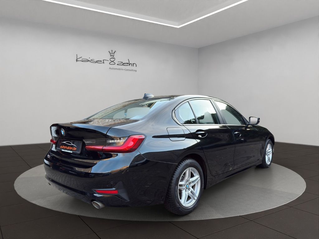 BMW 318 2019