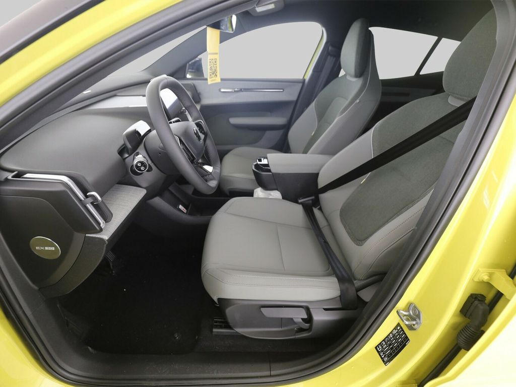 Volvo EX30 2025