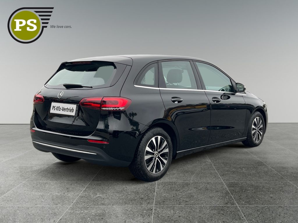 Mercedes-Benz B 200 2022