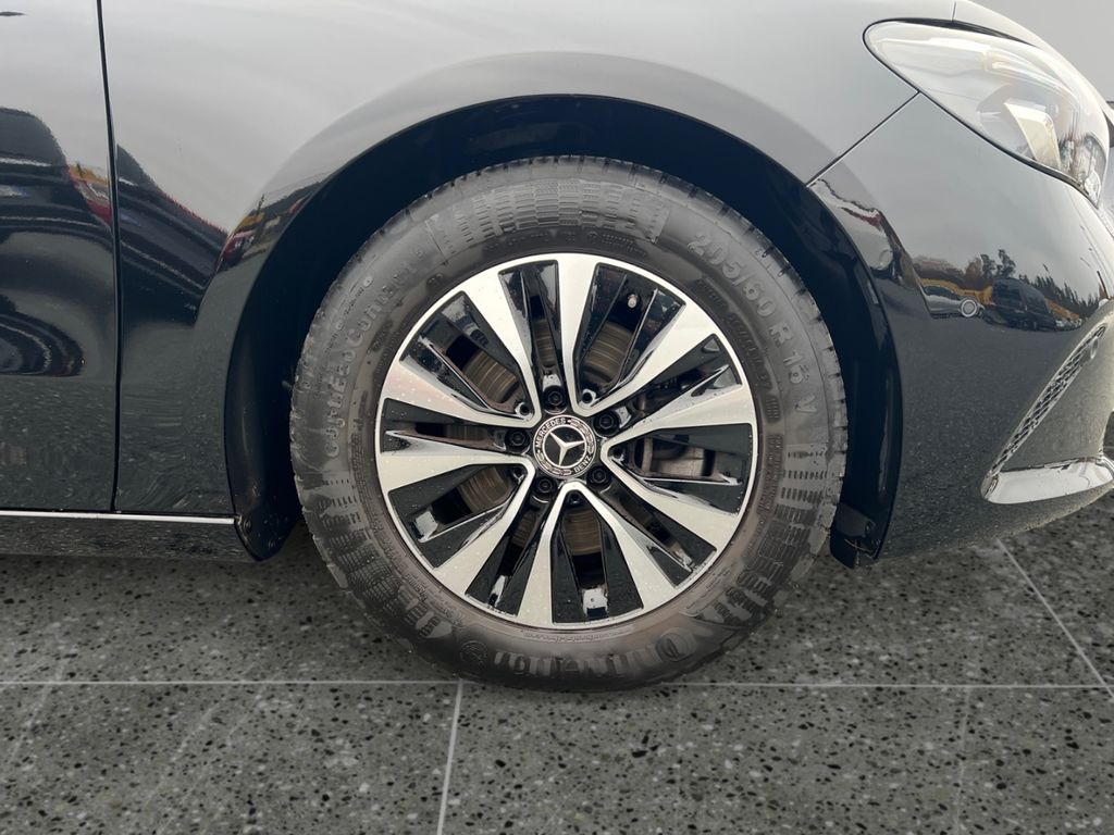 Mercedes-Benz B 200 2022