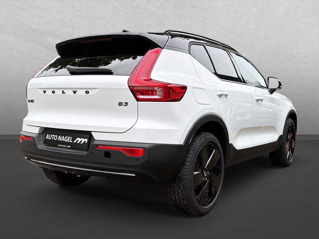 Volvo XC40 2025