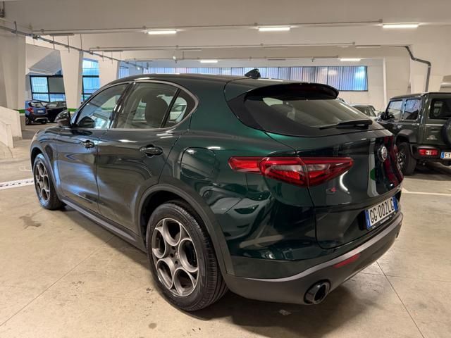 Alfa Romeo Stelvio 2021