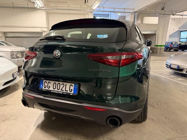 Alfa Romeo Stelvio 2021