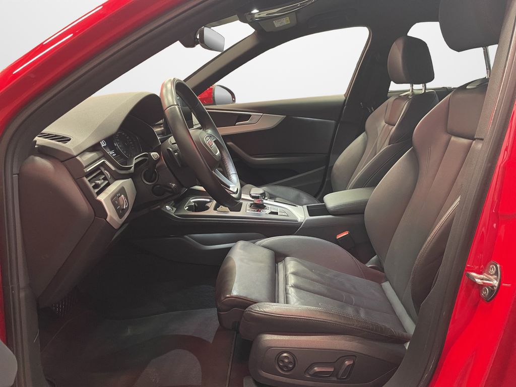 Audi A4 2021