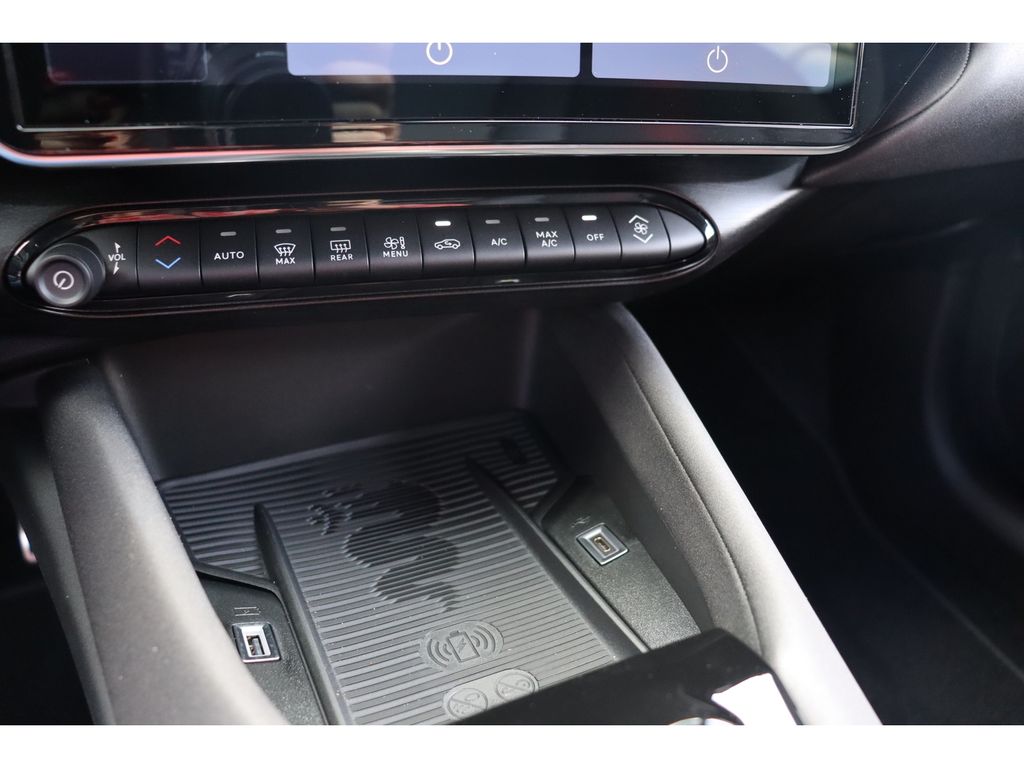 Alfa Romeo Junior 2025