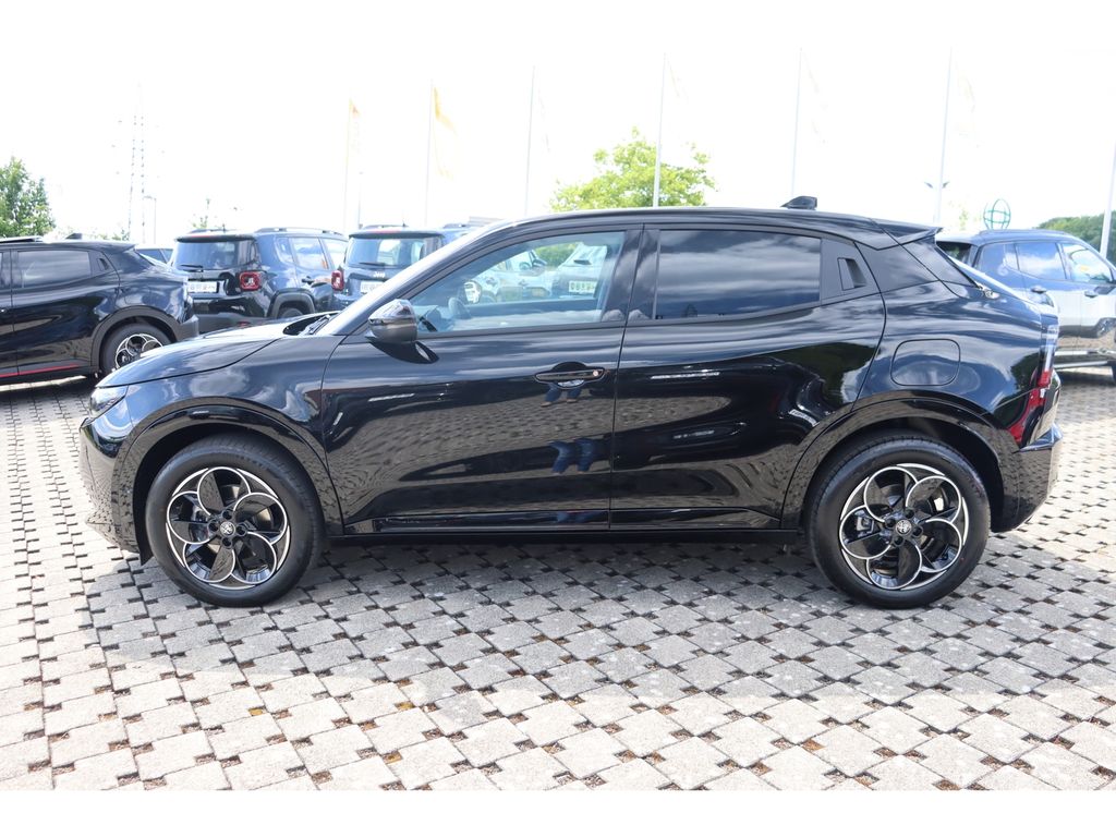 Alfa Romeo Junior 2025