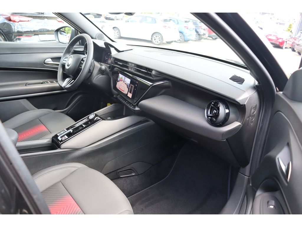 Alfa Romeo Junior 2025