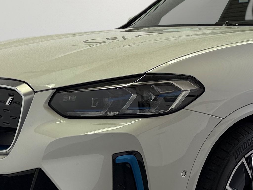 BMW iX3 2022
