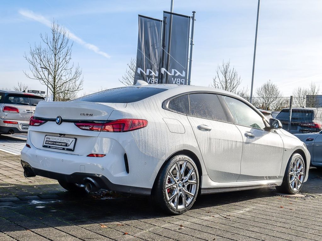 BMW 220 Gran Coupé 2024