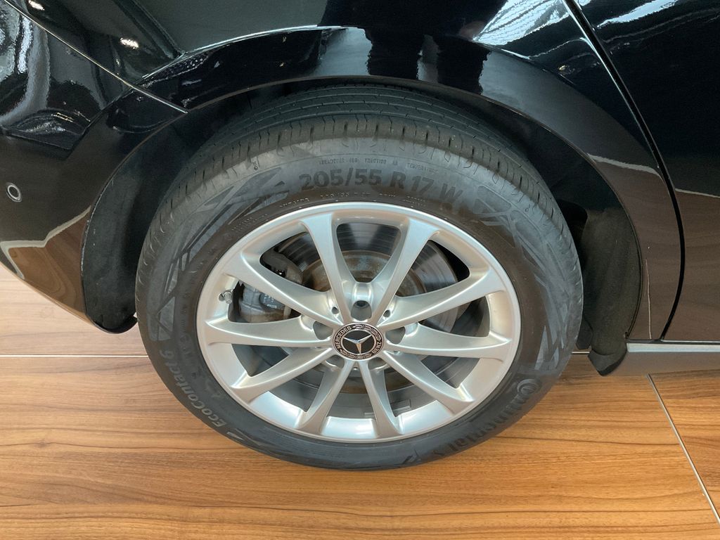 Mercedes-Benz A 250 2021