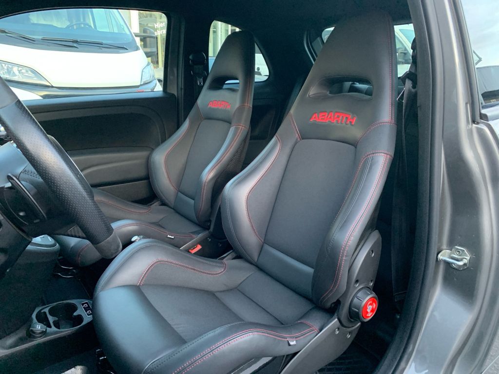 Abarth 595 Competizione 2023