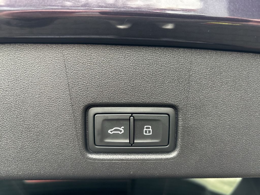 Audi Q4 e-tron 2025
