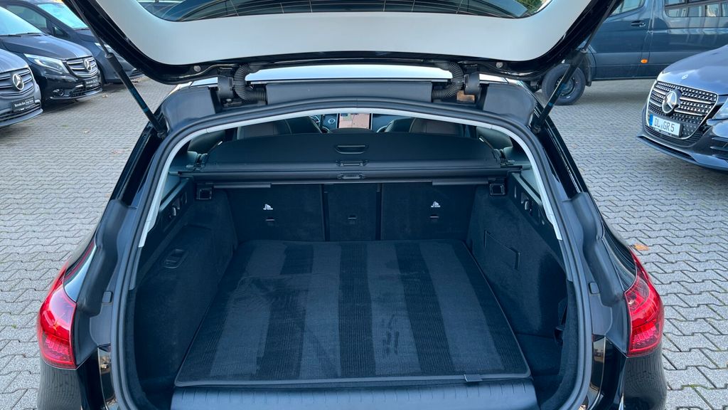 Mercedes-Benz C 300 2024