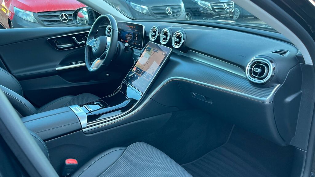 Mercedes-Benz C 300 2024
