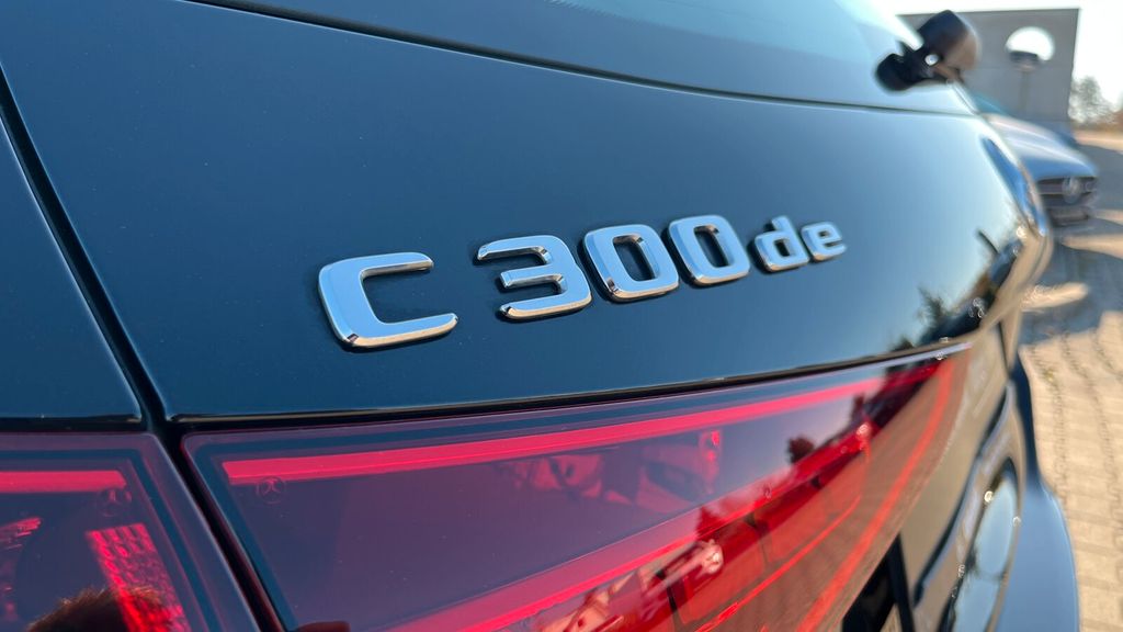 Mercedes-Benz C 300 2024