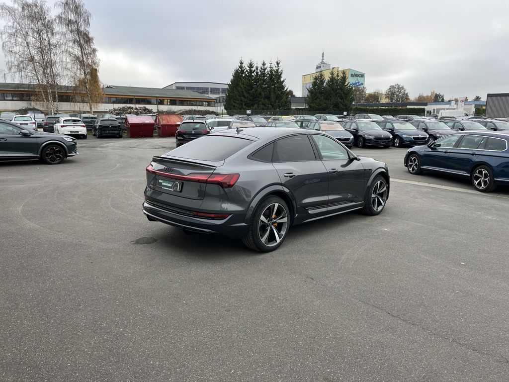 Audi e-tron 2022