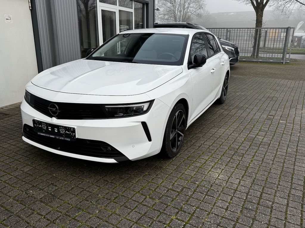 Opel Astra 2023