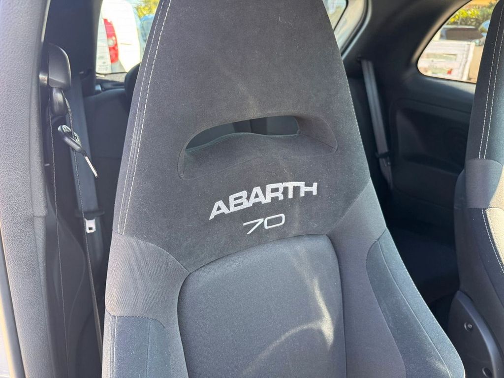 Abarth 595 2019