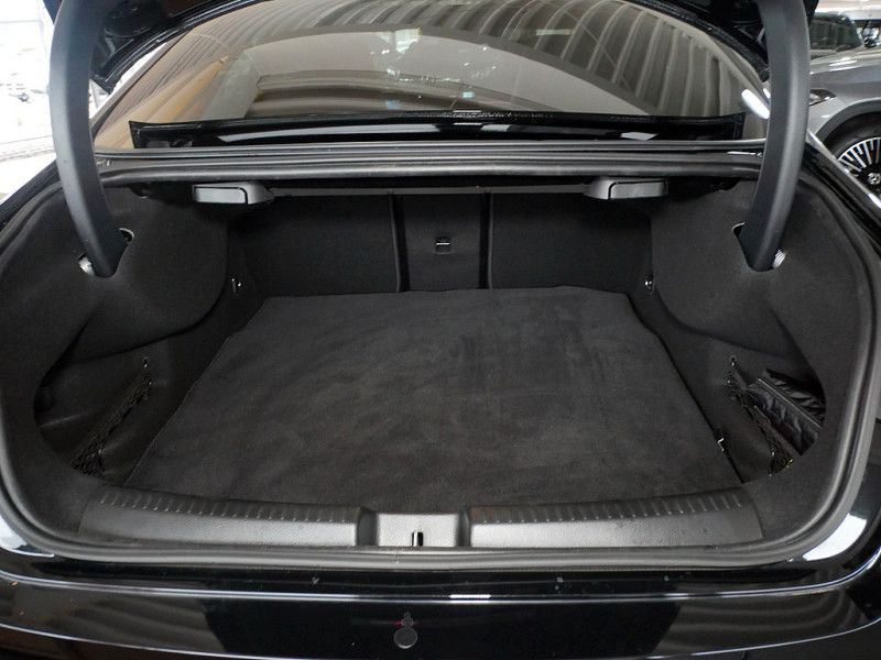 Mercedes-Benz CLA 180 2024