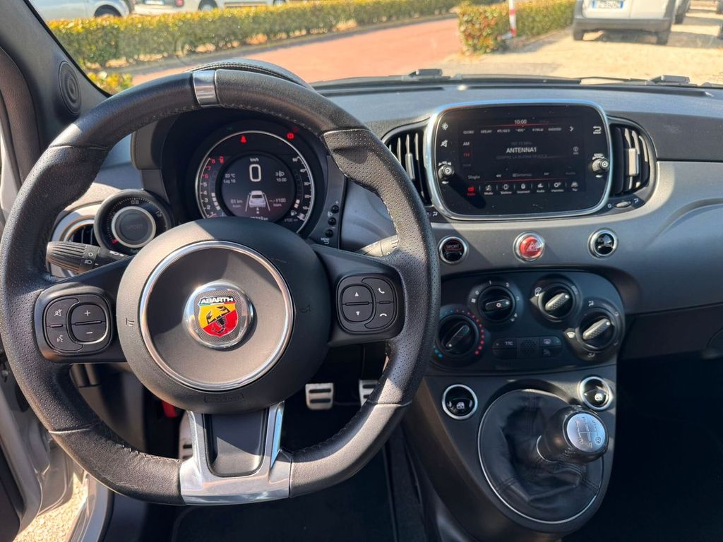 Abarth 595 2019