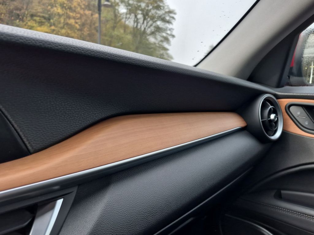 Alfa Romeo Stelvio 2017