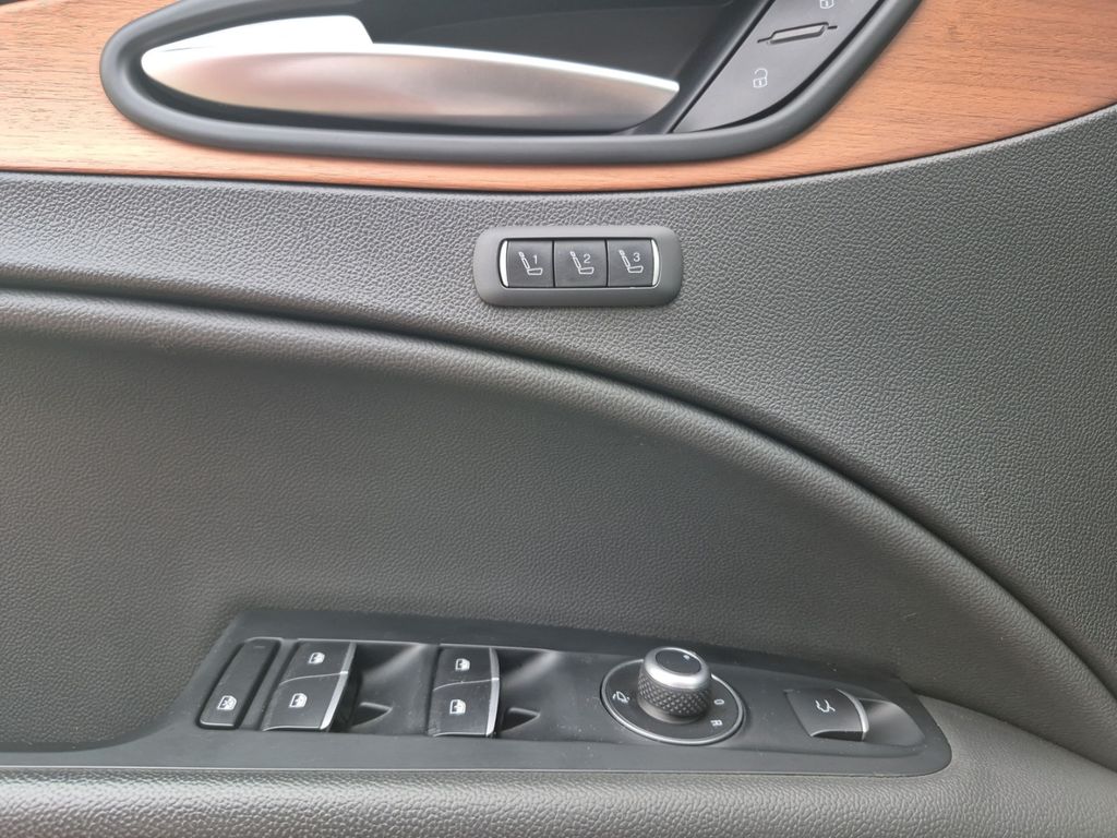 Alfa Romeo Stelvio 2017