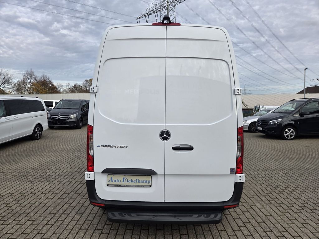 Mercedes-Benz eSprinter 2022