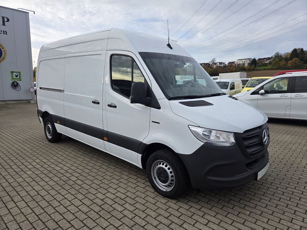 Mercedes-Benz eSprinter 2022