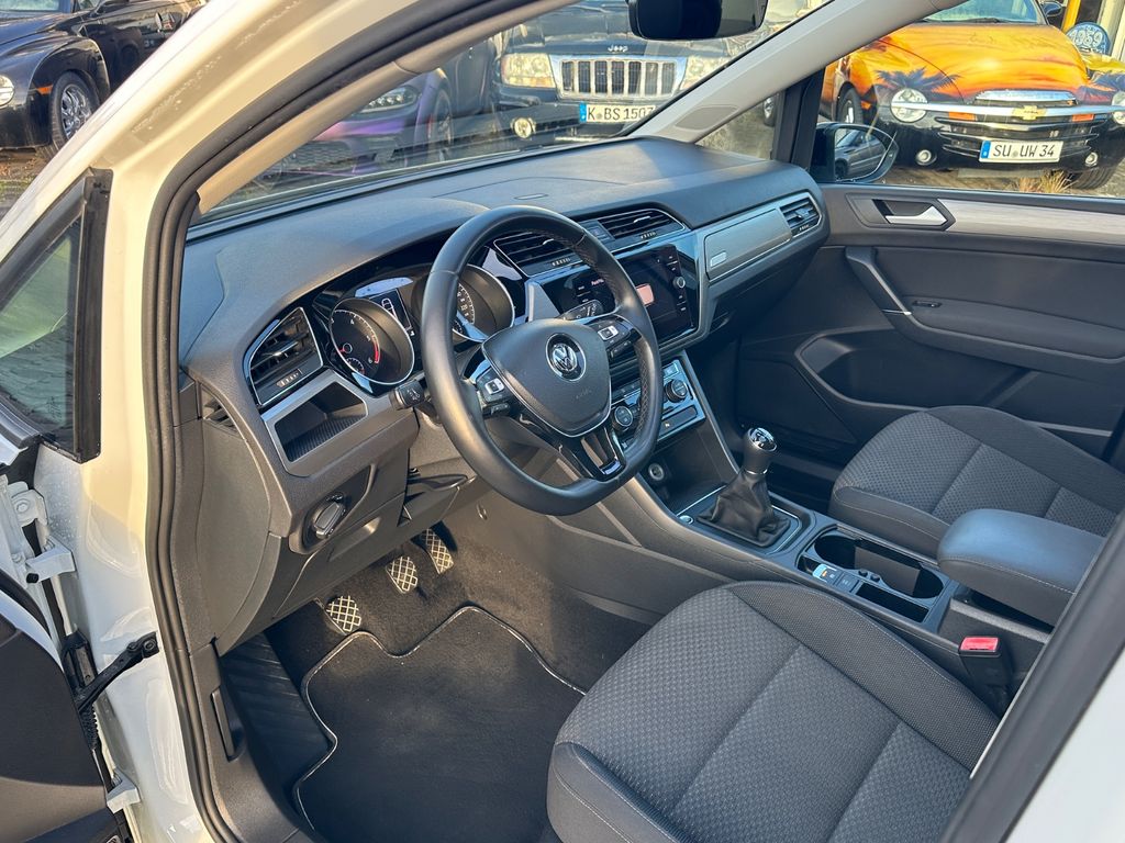 Volkswagen Touran 2019