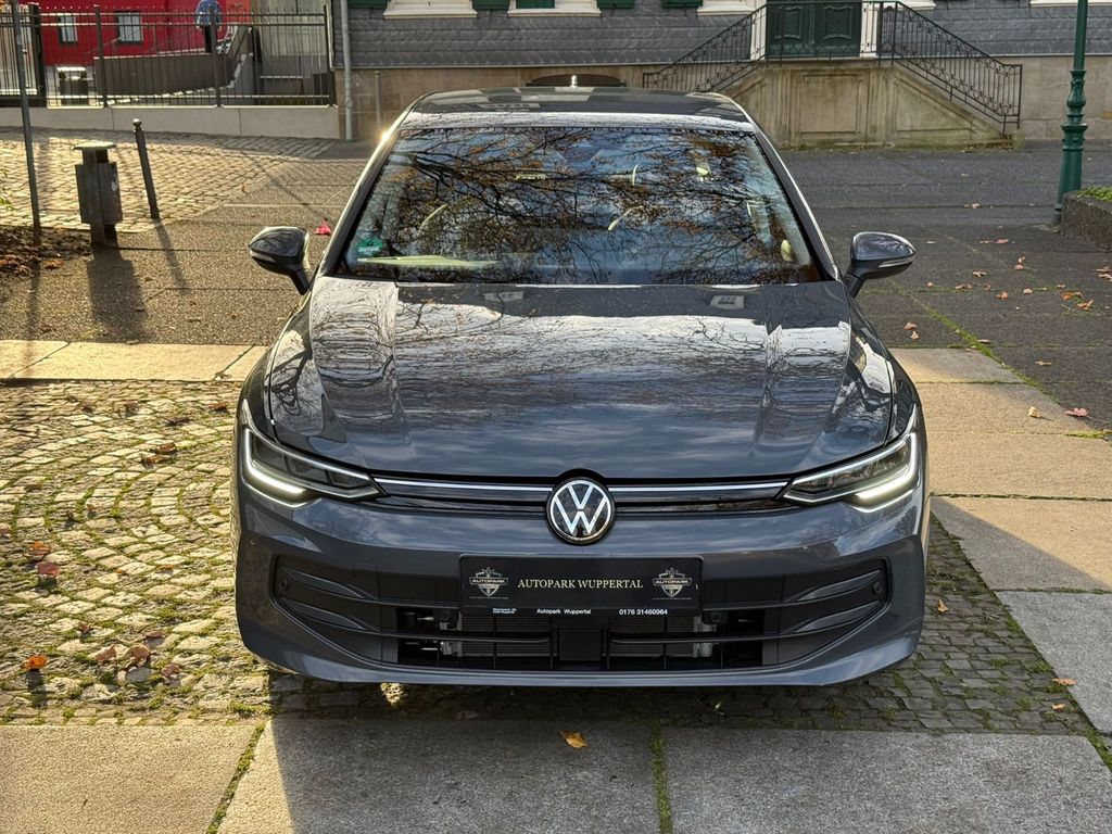 Volkswagen Golf 2024