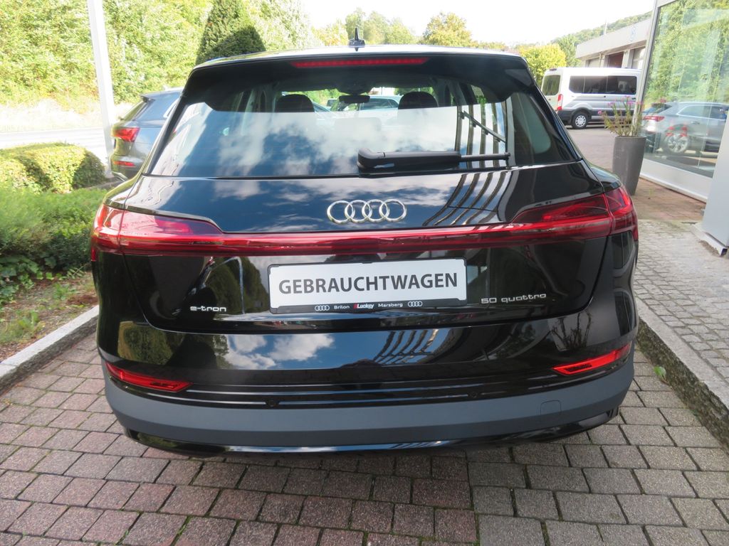 Audi e-tron 2022