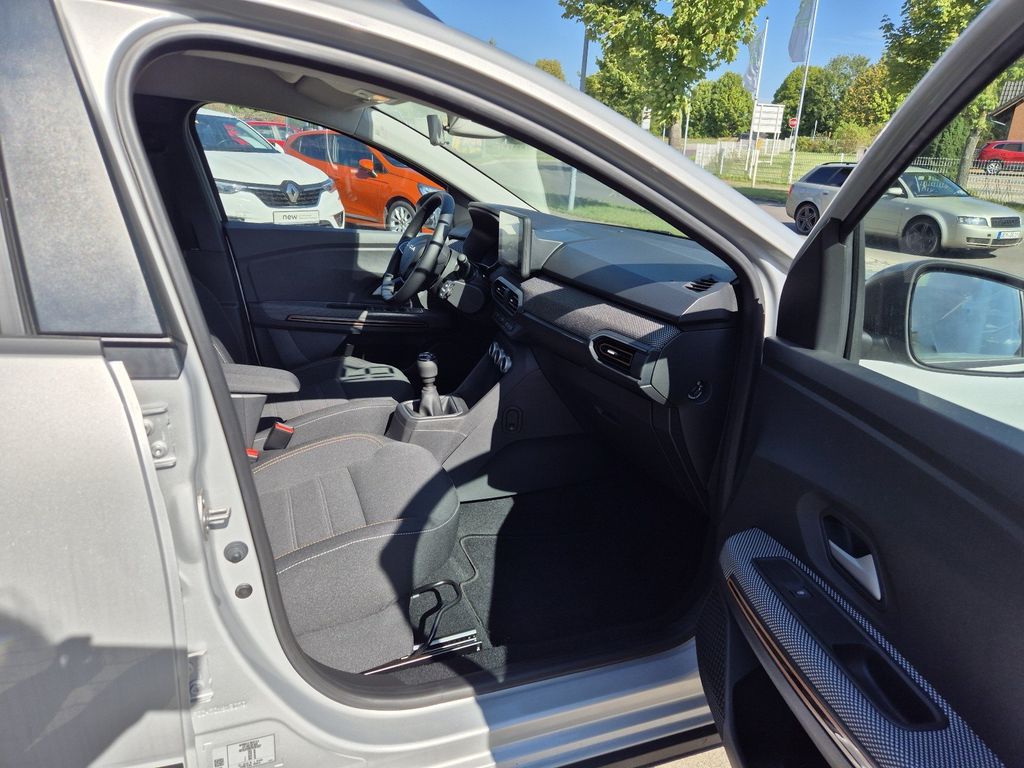 Dacia Sandero 2023