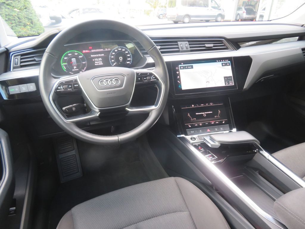 Audi e-tron 2022