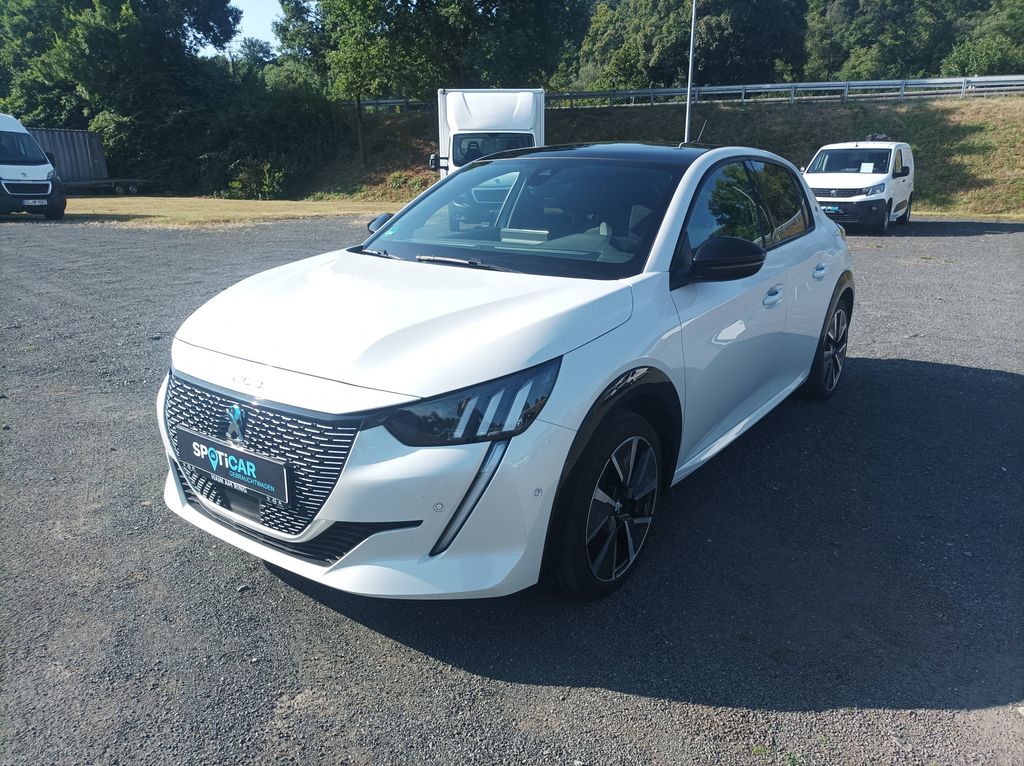 Peugeot 208 2021