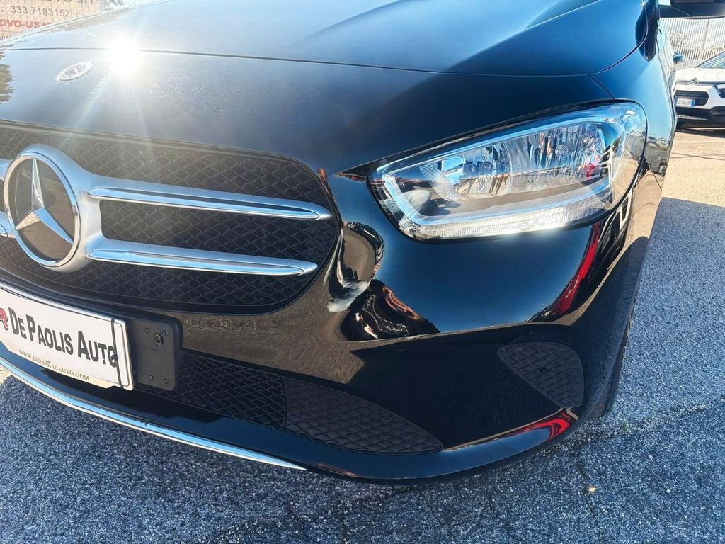 Mercedes-Benz B 180 2022