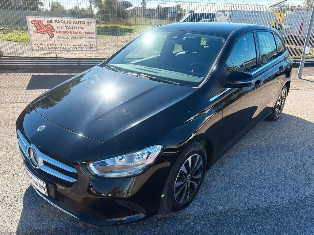 Mercedes-Benz B 180 2022