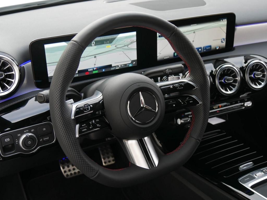 Mercedes-Benz A 250 2025