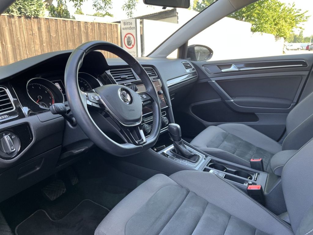 Volkswagen Golf 2020