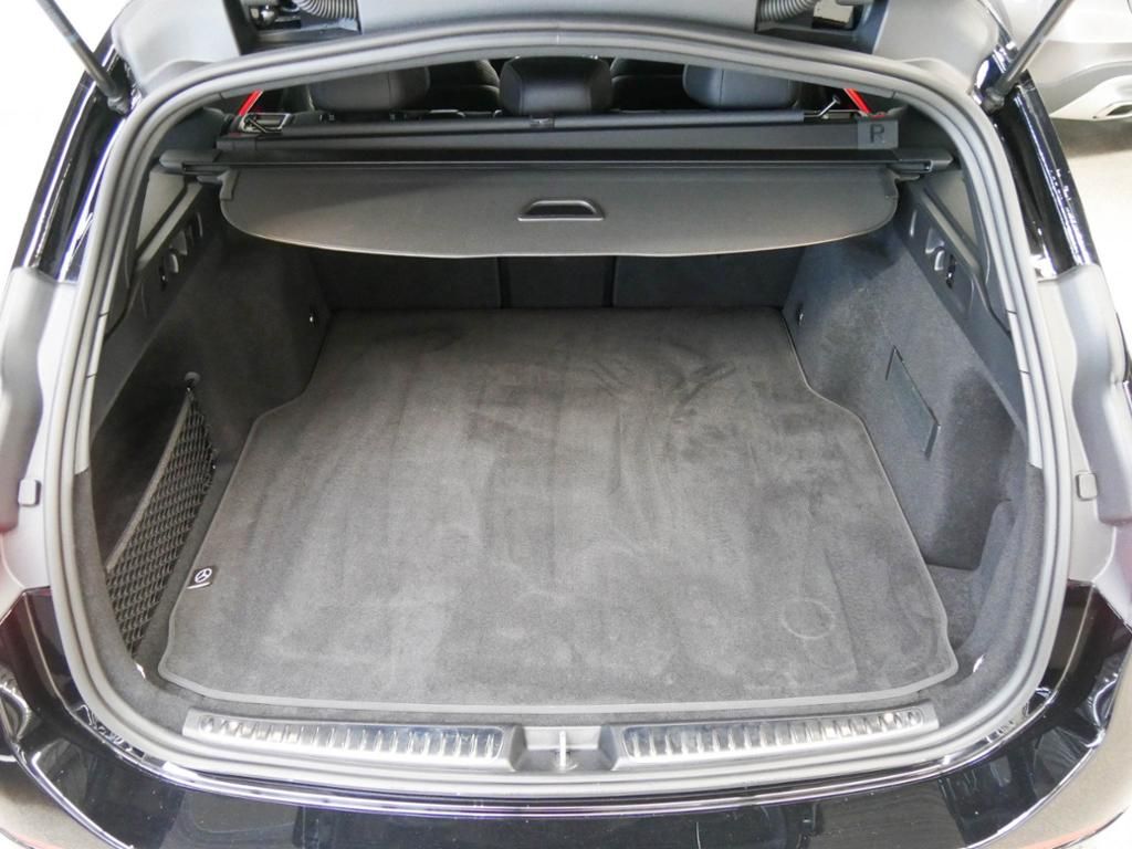 Mercedes-Benz C 300 2025