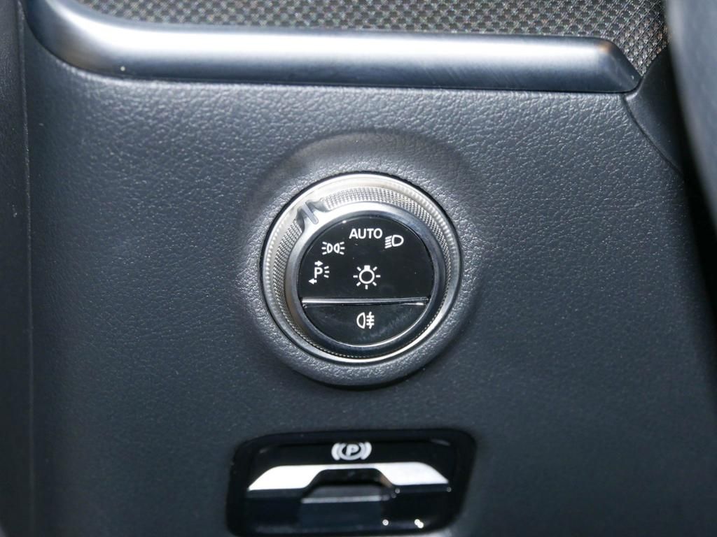 Mercedes-Benz C 300 2025