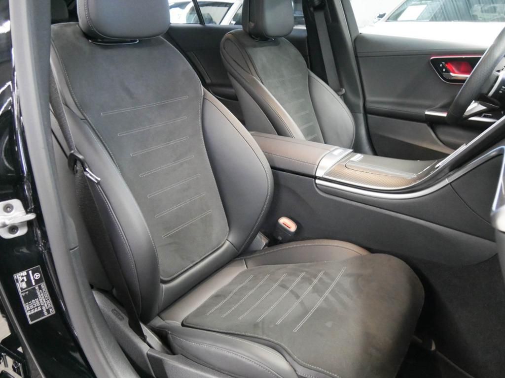 Mercedes-Benz C 300 2025