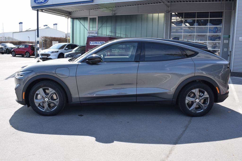 Ford Mustang Mach-E 2025