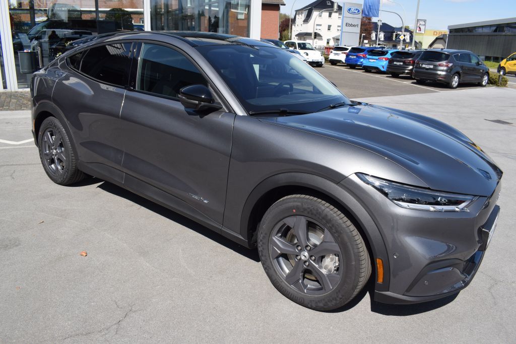 Ford Mustang Mach-E 2025