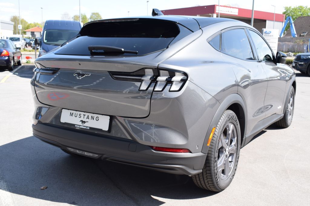 Ford Mustang Mach-E 2025