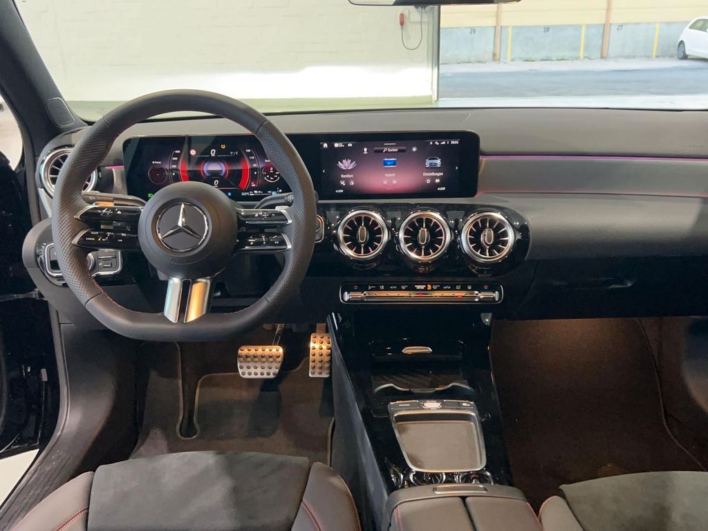 Mercedes-Benz A 250 2023