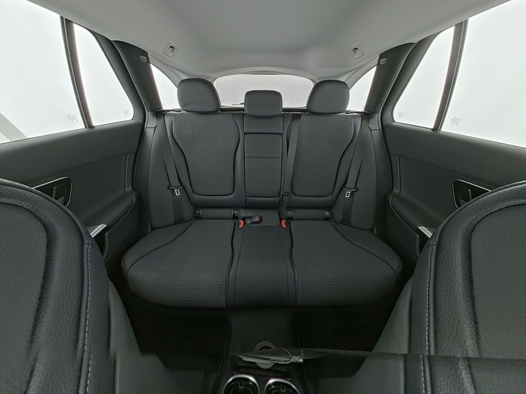 Mercedes-Benz C 200 2024