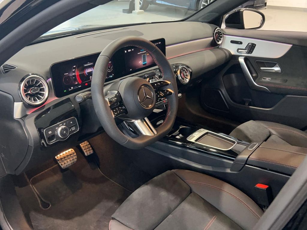 Mercedes-Benz A 250 2023