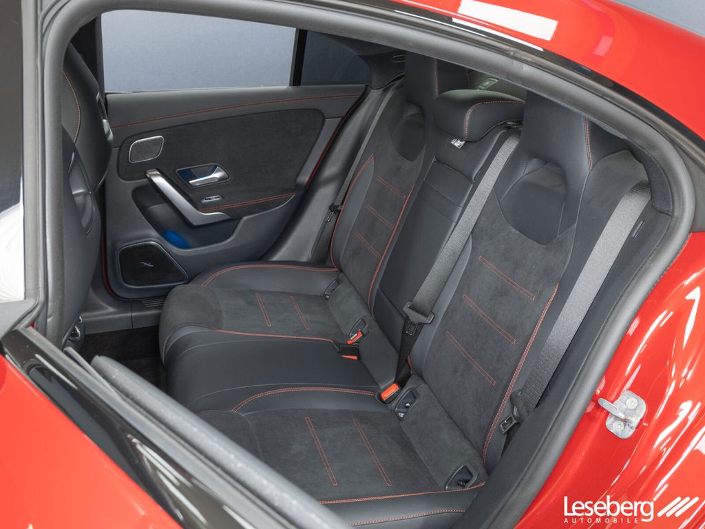 Mercedes-Benz CLA 200 2024