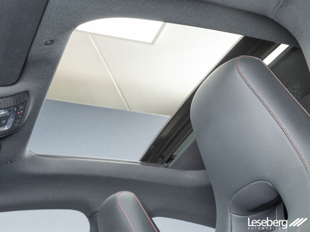 Mercedes-Benz CLA 200 2024