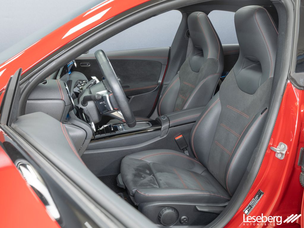 Mercedes-Benz CLA 200 2024